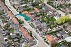 Prins Willemstraat 22, 4791 JR Klundert - Drone foto met pijl (6).png